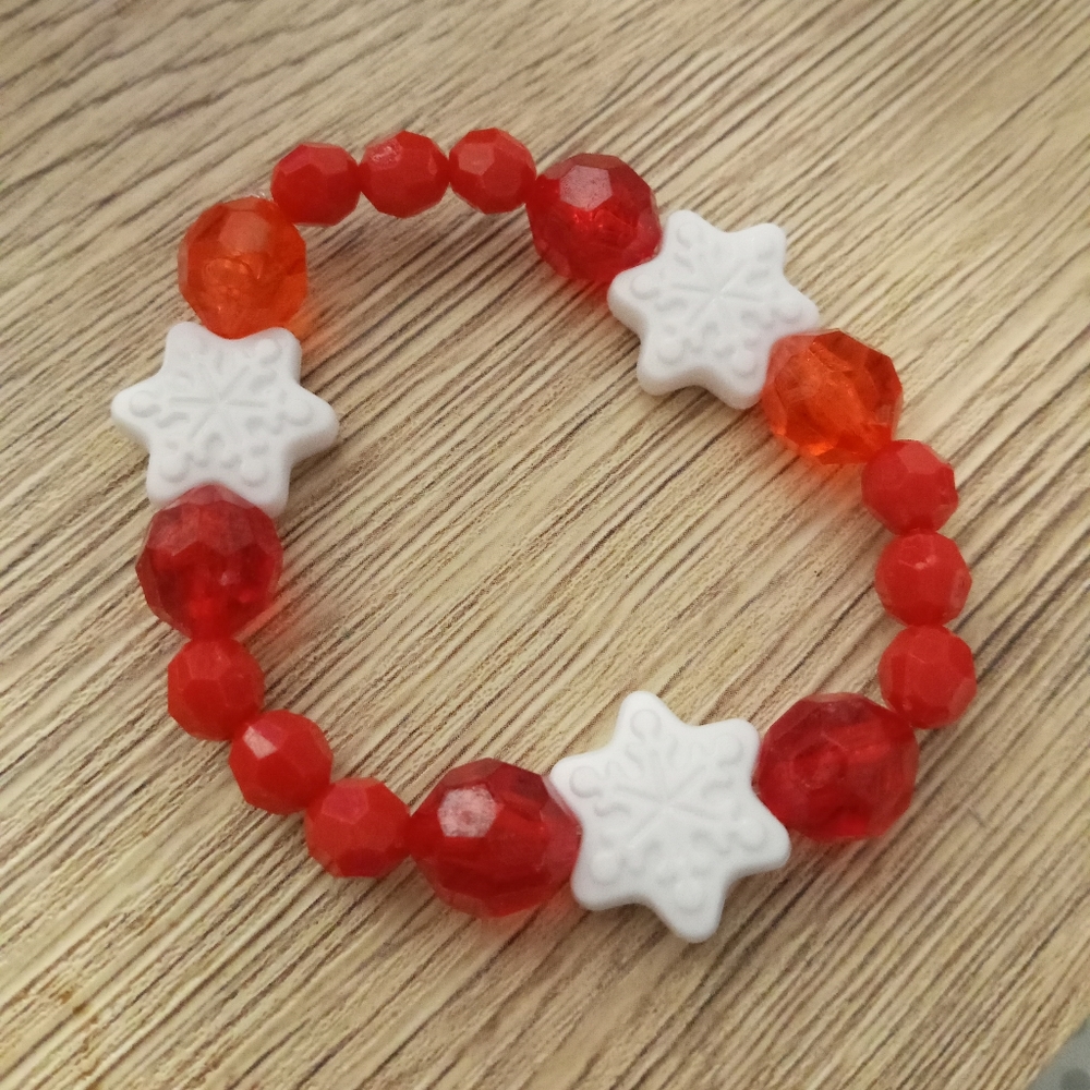 Hand Crafted Christmas red crystal snowflake beaded bracelet